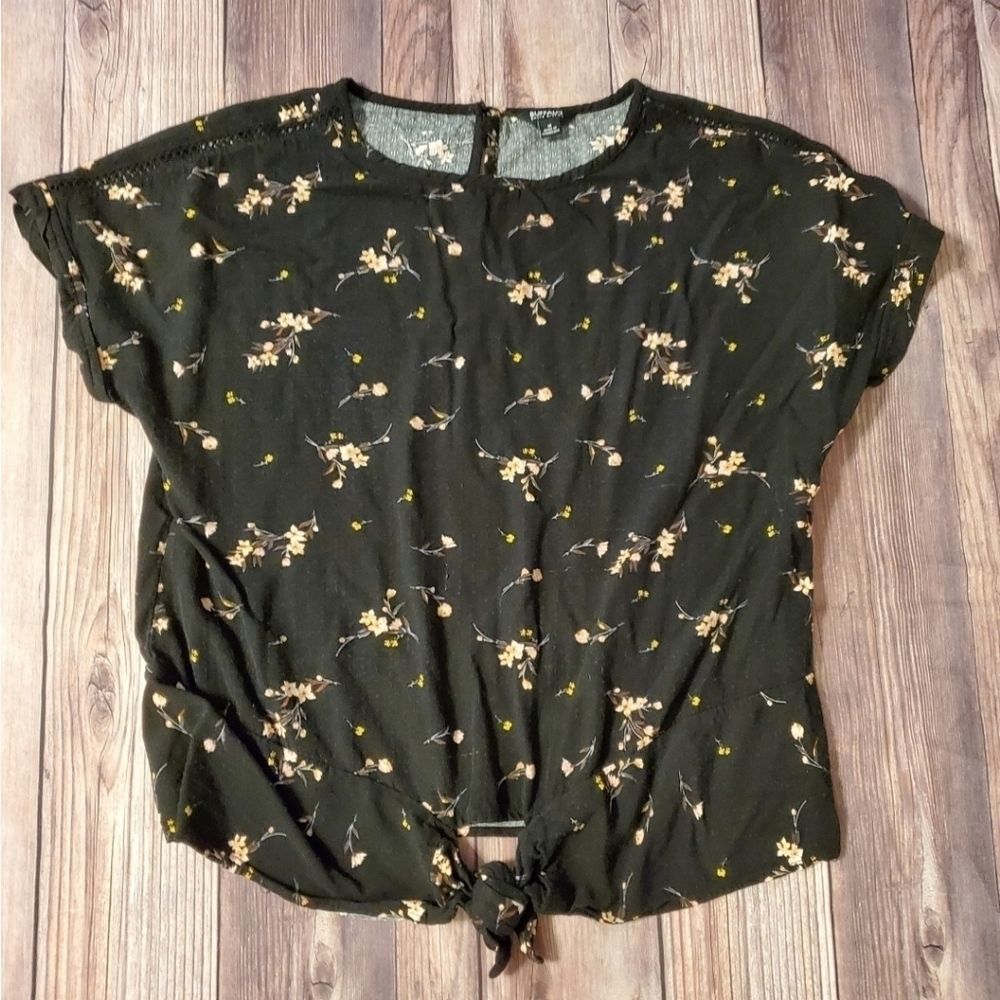 Floral tee